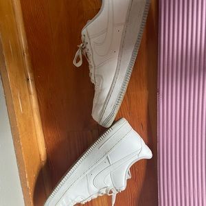 White air forces size 10